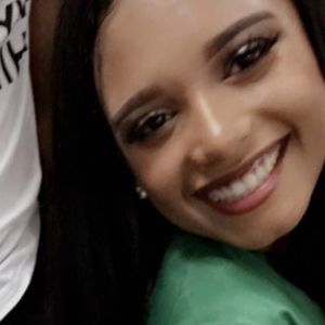 Meet your Posher, Ari